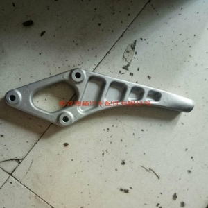 671508108444465802 1000619063潍柴WP10H/P9H护风罩支架