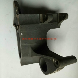 136817571023165541 612600091073潍柴WP12发动机发电机支架