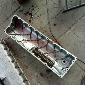 beb978d7ca58bb172e8dd16fbb0df7d 611600040018潍柴WP10H/9H发动机气门室罩壳