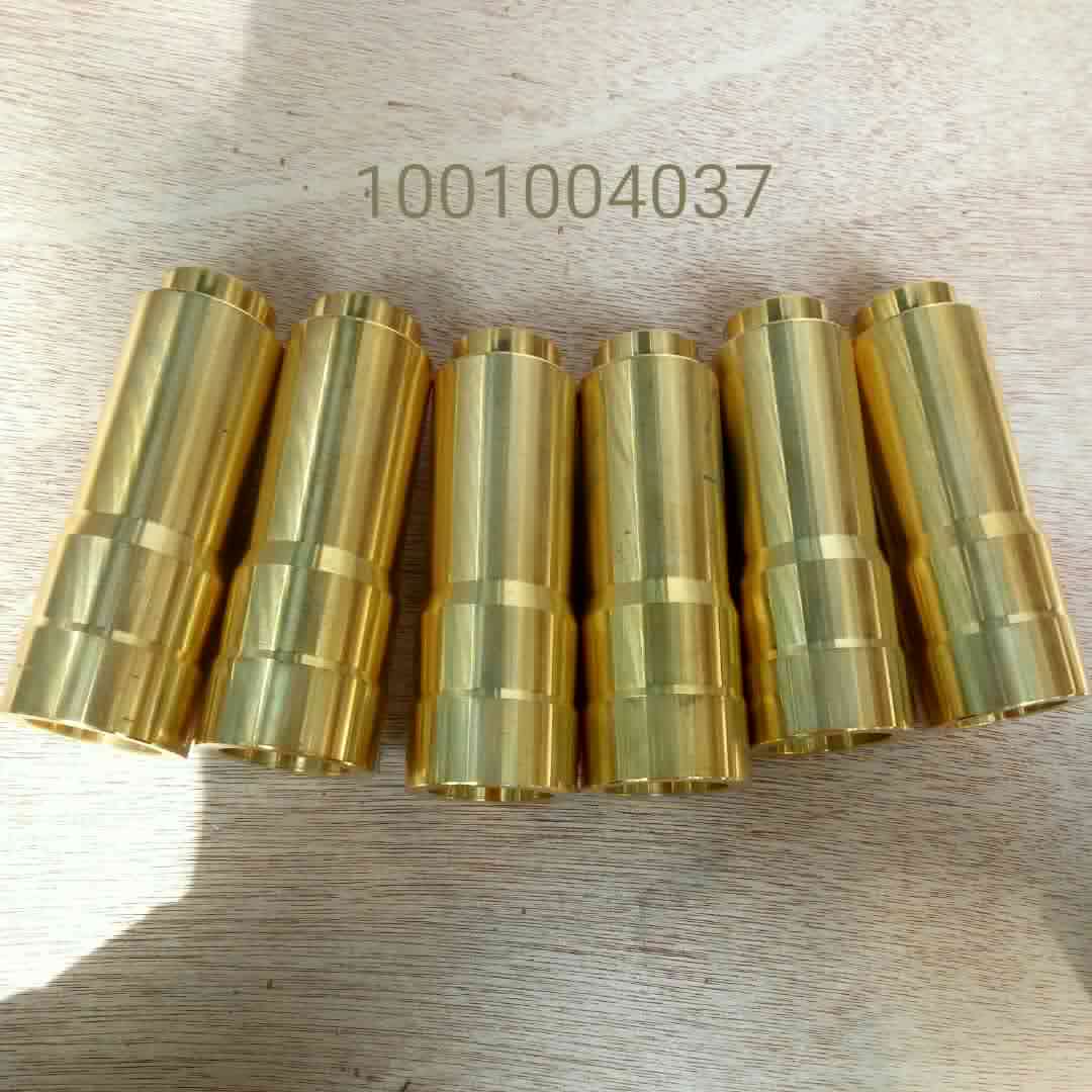 16485d0adc40cef8dba29d50bf14143 1001004037潍柴WP12/13火花塞衬套