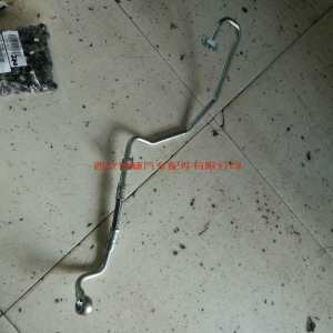 7c4f251a779f31b548588cd2f808fbb 612600112719潍柴WP10增压器进油管总成