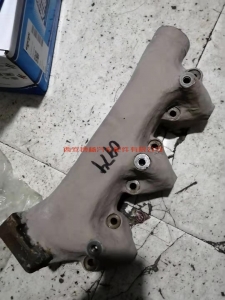 a902c4ef4ae85f9cbb064c2ce21f50f 612600110974潍柴WP12.380天然气发动机前排气管总成