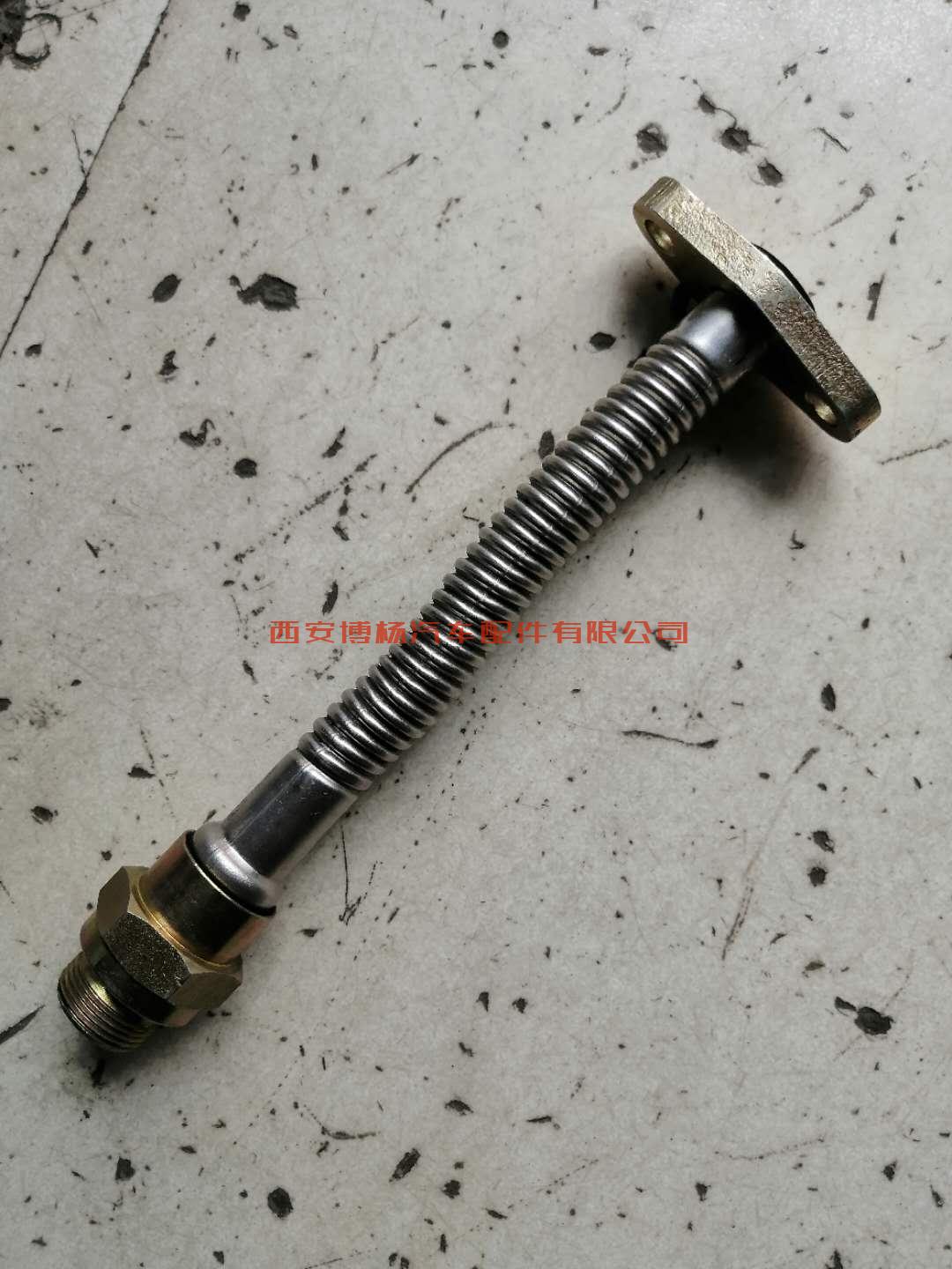 f199345027cf902e4ded15dca9a5de3 200V05703-5396重汽MC13曼发动机增压器回油管总成