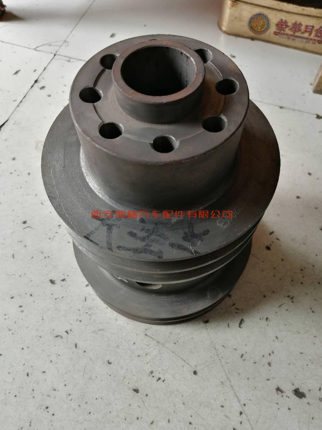 6126000201636潍柴WD10G175E15压路机曲轴皮带轮