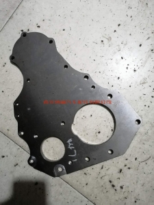 a8109baa534bd1b01bc913afd570a9d 612600014471潍柴WP10NG336E51发动机端盖(铁)