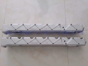 bcb4439e23bc8d2847b725c55f4391a 610800110235/4潍柴WP7.300E40发动机进气管总成