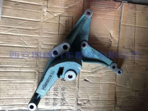 031dc586d17cbac6ffb8b55654f9b19 VG1034060005A重汽D10空调压缩机支架总成