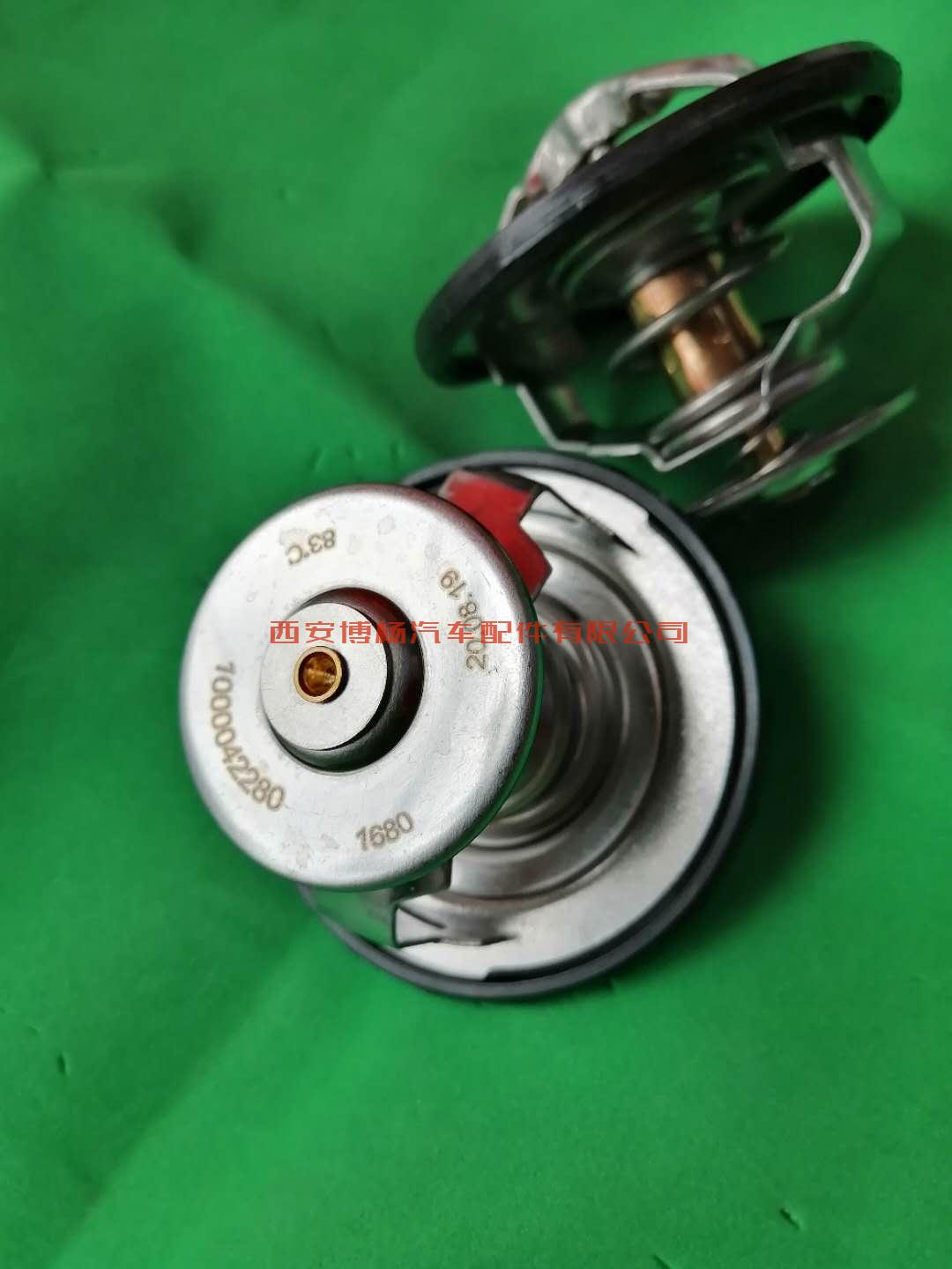 7d193e40f331b660a33468320b9b1bb 1000042280潍柴WP13NG460E61节温器