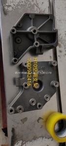 2f01c8aeb4f789e8b638e5eea73264b 1000942416潍柴WP10H375E50空调压缩机支架