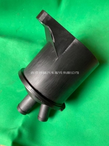 263bf54ff6b4886a04869f80070f493 1003086550潍柴WP12.460E50油气分离器总成