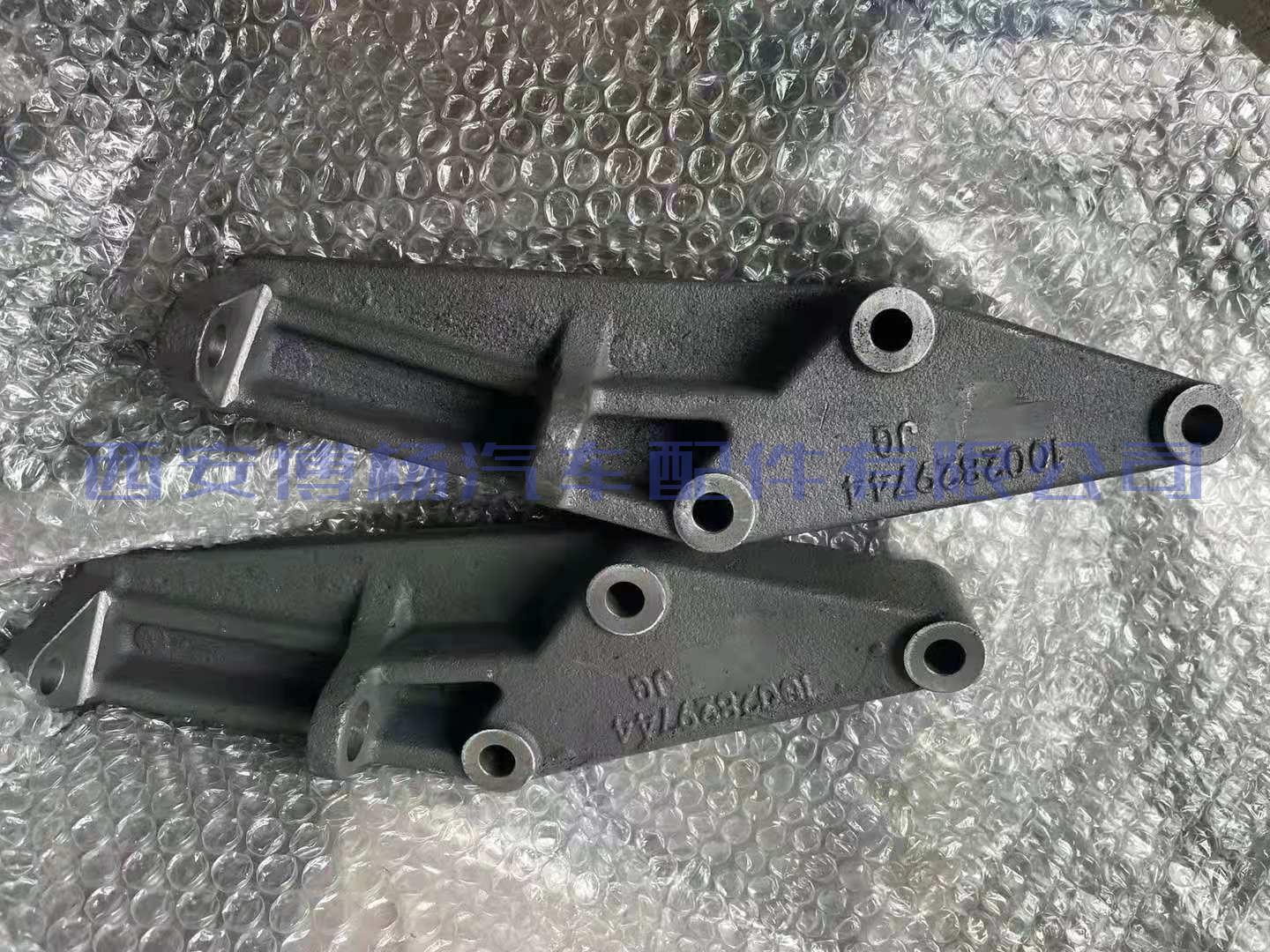 865084bd78c5569eeb23622796b50f2 1002829744潍柴WP10H400E50发电机支架