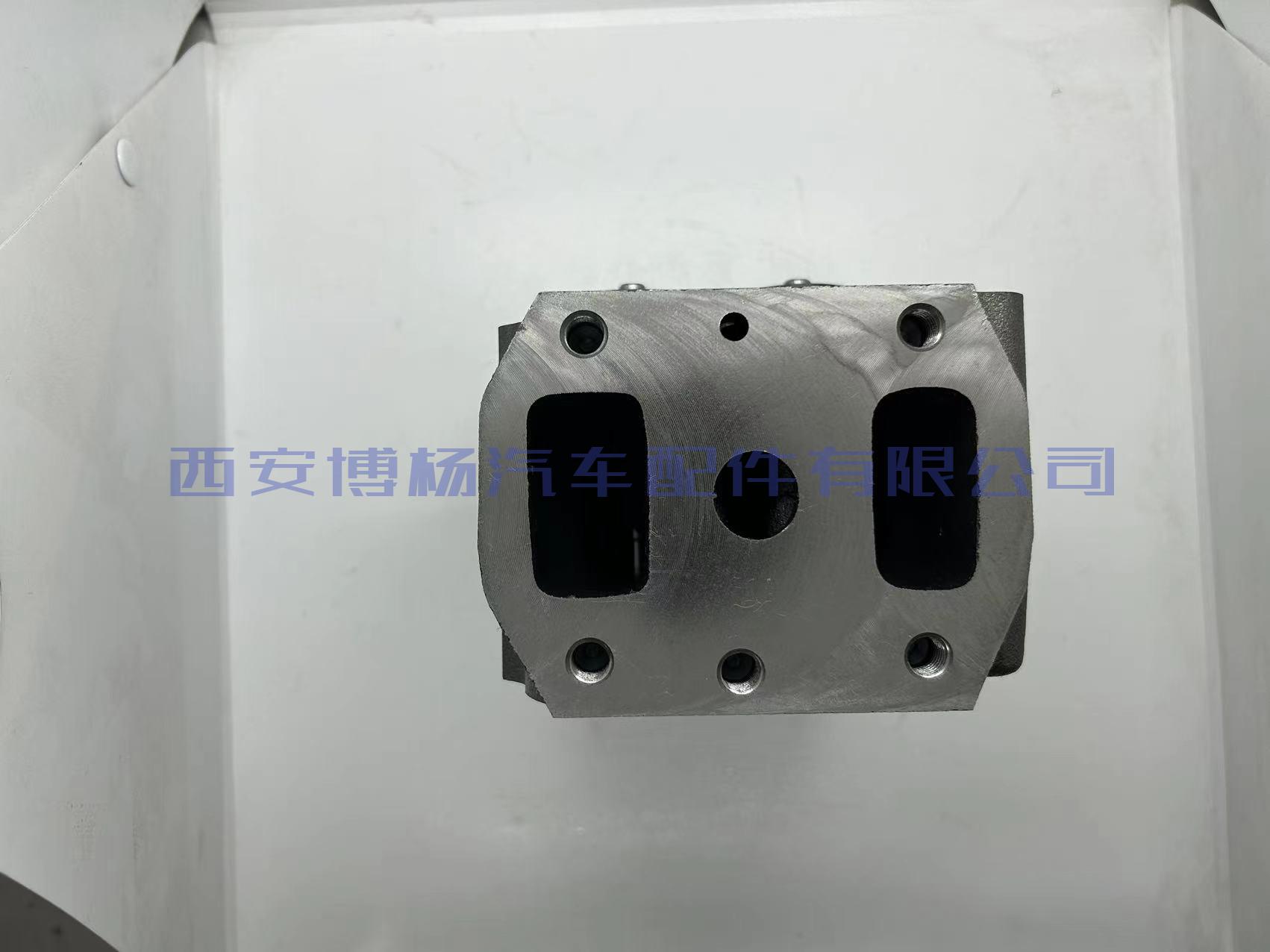13028590潍柴道依茨气缸盖总成