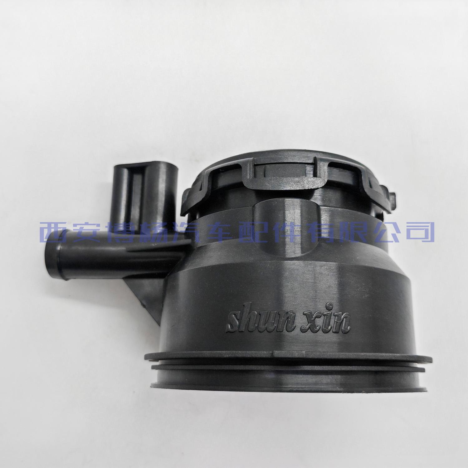 202V01804-0002重汽曼滤芯式油气分离器滤清器盖