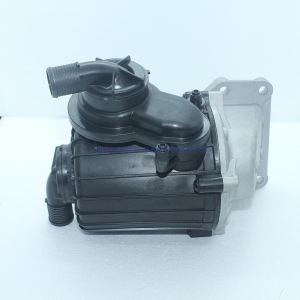 1.JP 1001919766适用于潍柴发动机油气分离器